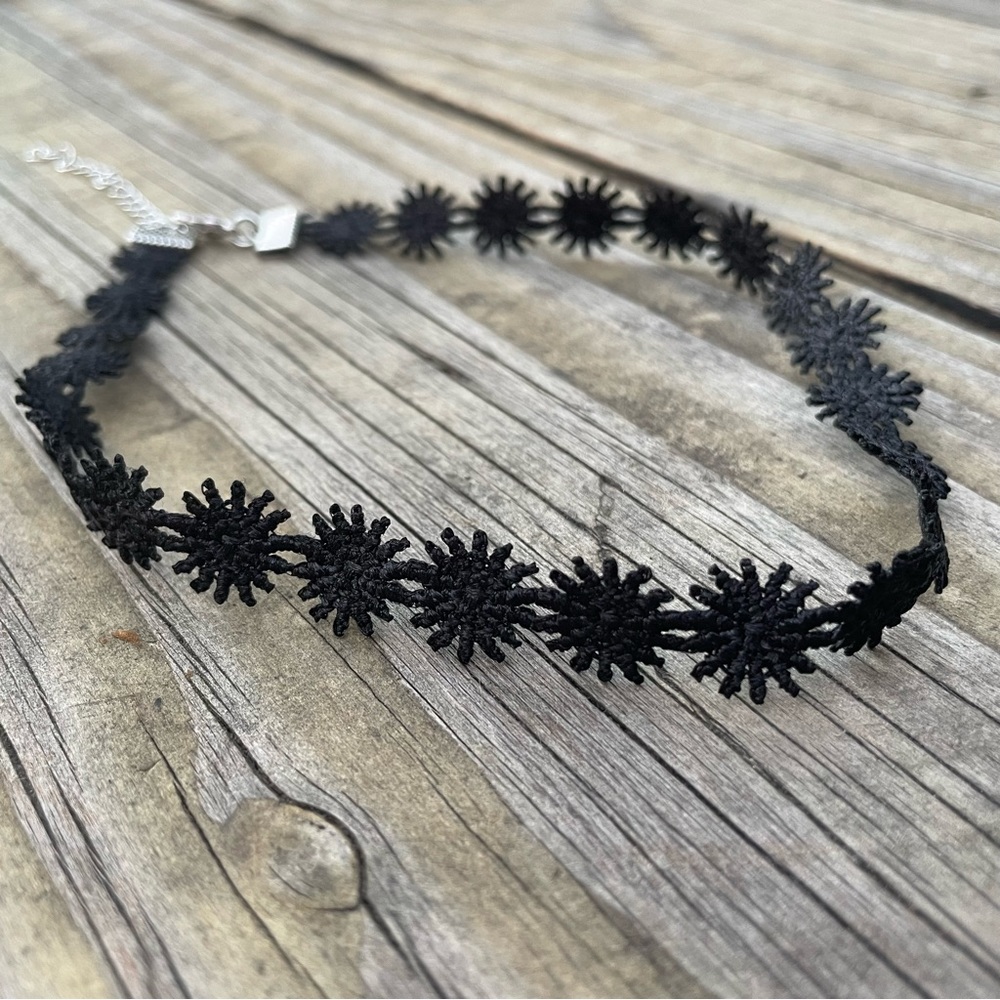 NEW SOL CHOKER NECKLACE - Picture 1 of 6